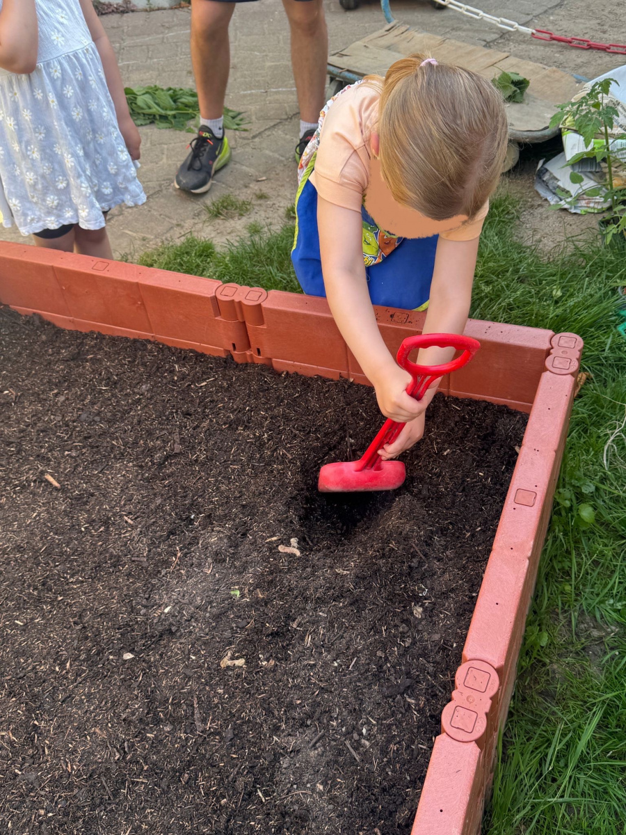 Gemüse Hochbeet Kindergarten St. Franziskus